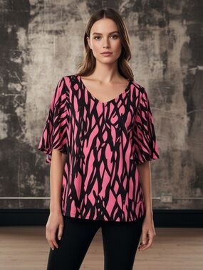 Dear Scarlett Bold & Flattering Striking Pink & Black Abstract Print Top